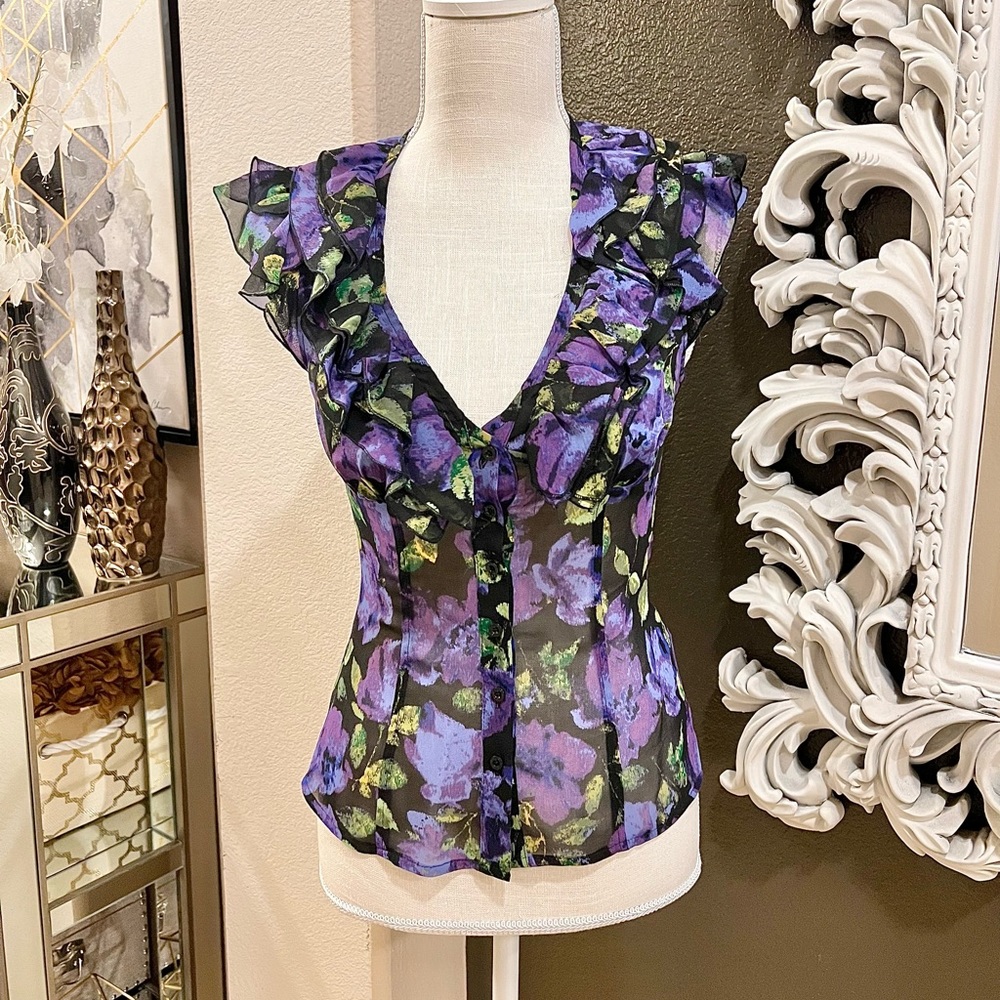 Floral print BEBE ruffle top XXS